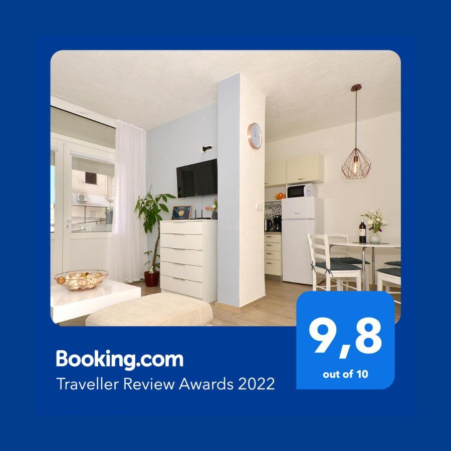 Apartment Arya Макарска Екстериор снимка