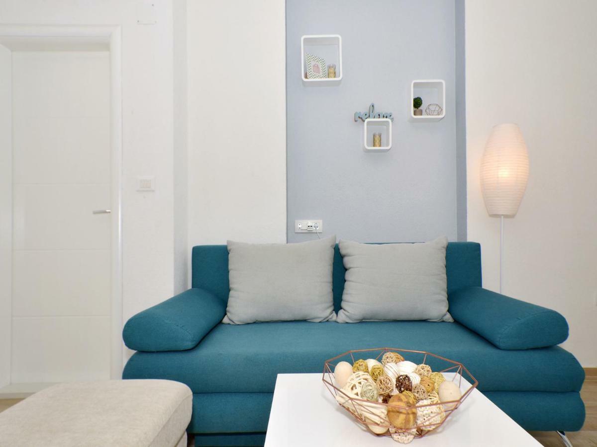 Apartment Arya Макарска Екстериор снимка